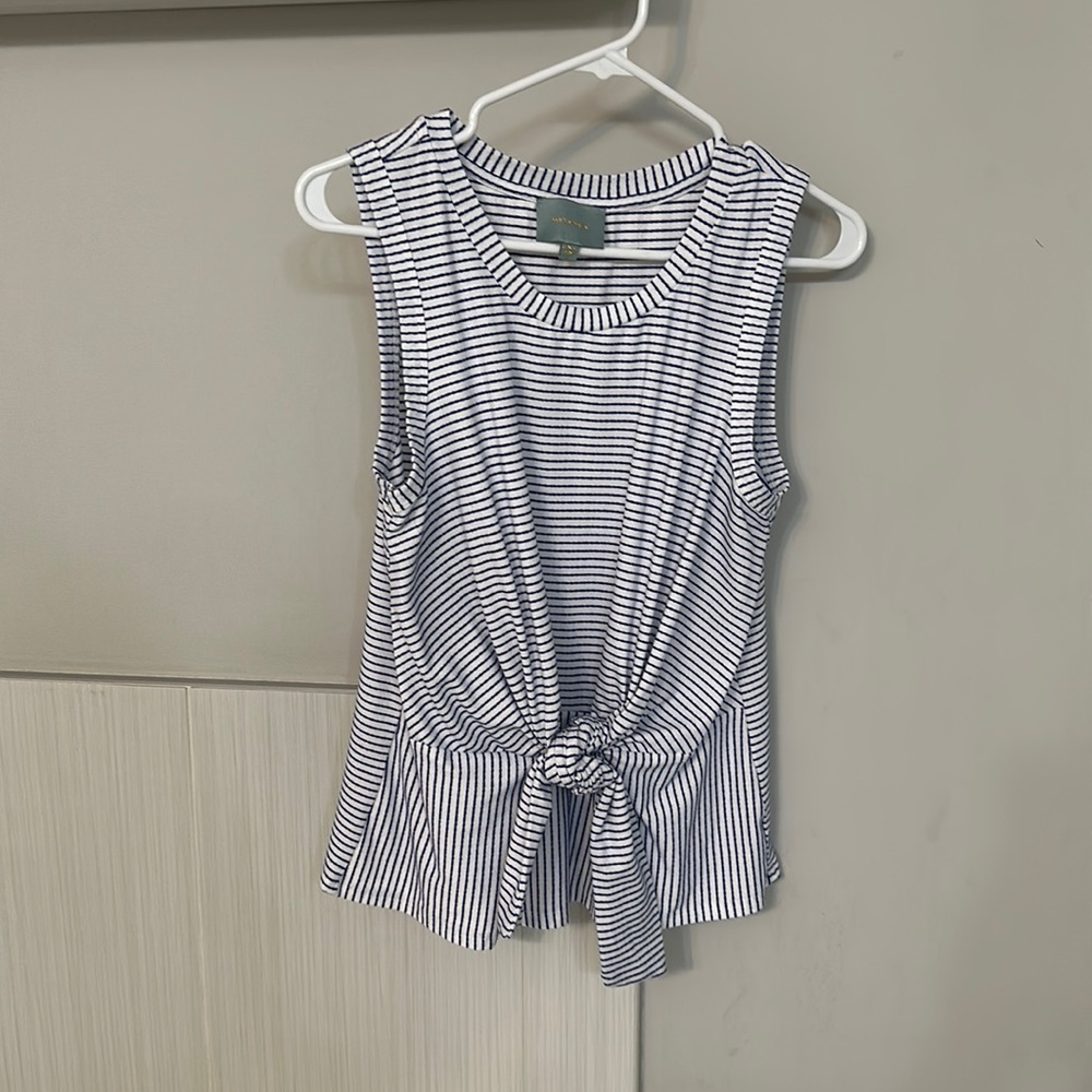 Women’s Tie Front Tank Size Small Blue & White